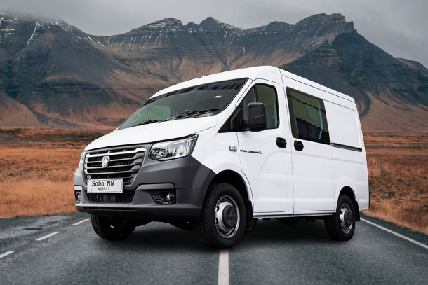 Xe tải van Gaz Sobol NN 6 chỗ